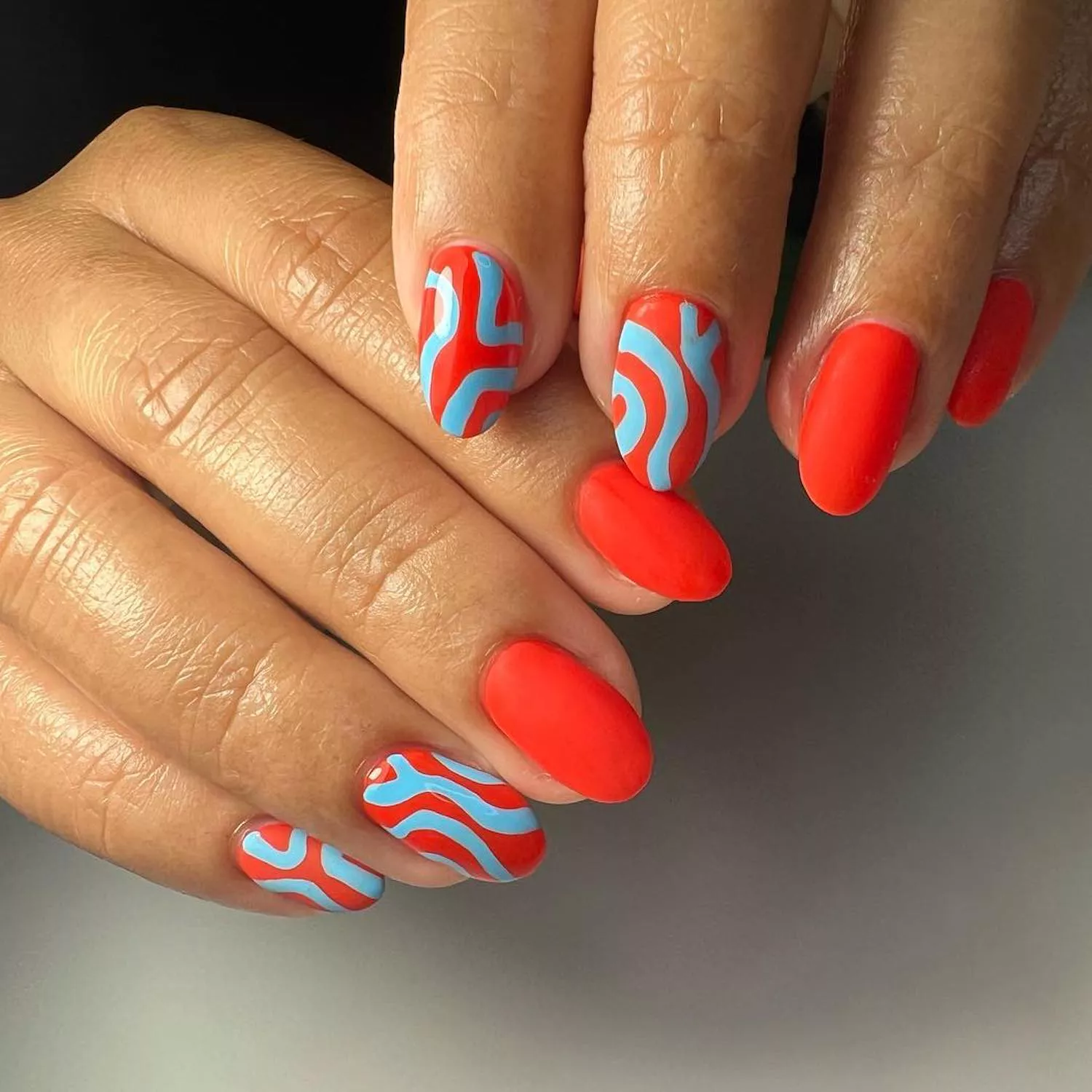 Κοραλί νύχια γαλάζιο nail art