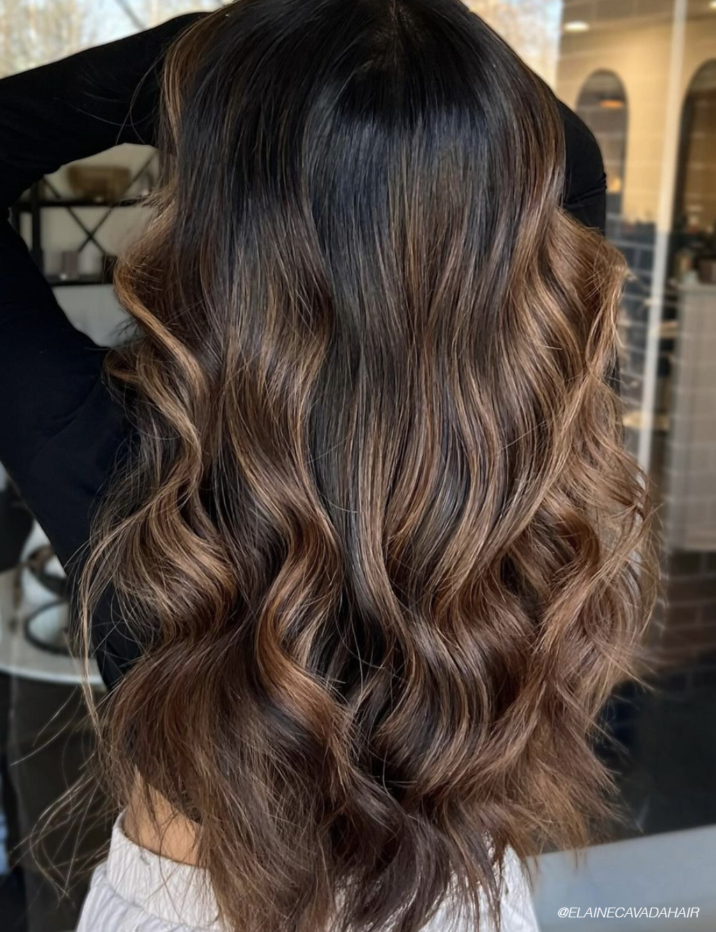Sun kissed balayage ανταύγειες καστανά μαλλιά