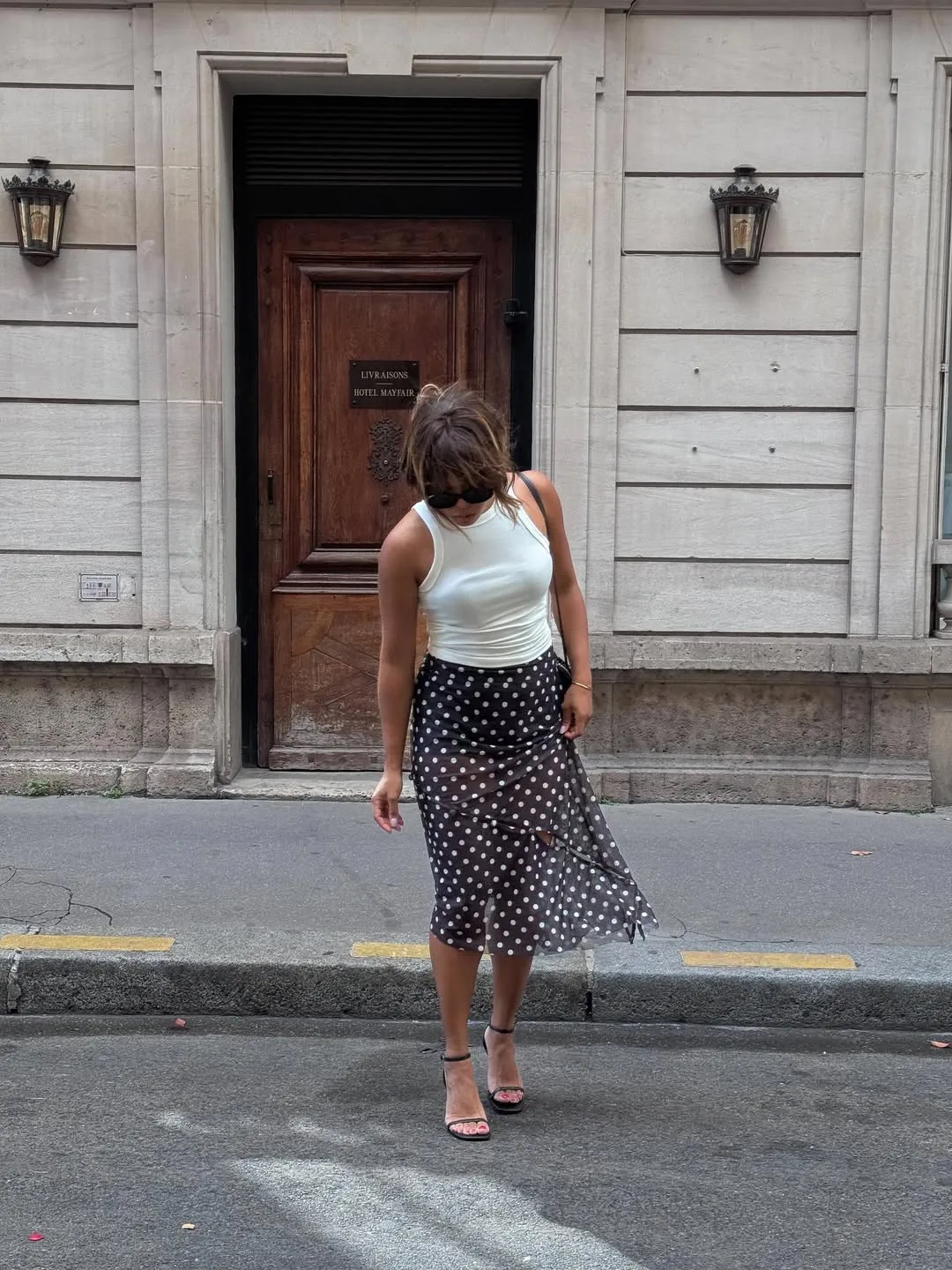Polka dot midi φούστα με tank top