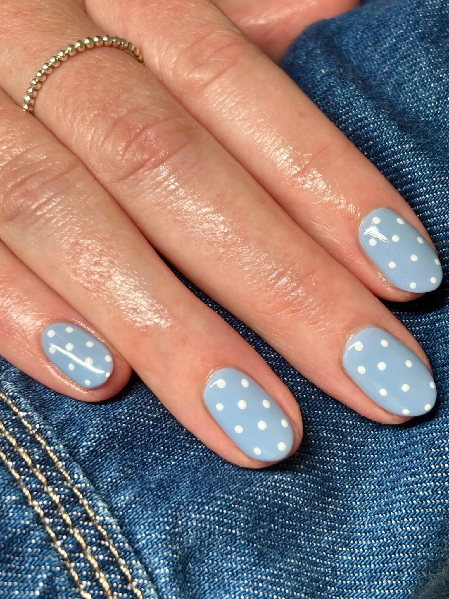 Polka dots νύχια καλοκαίρι 2026