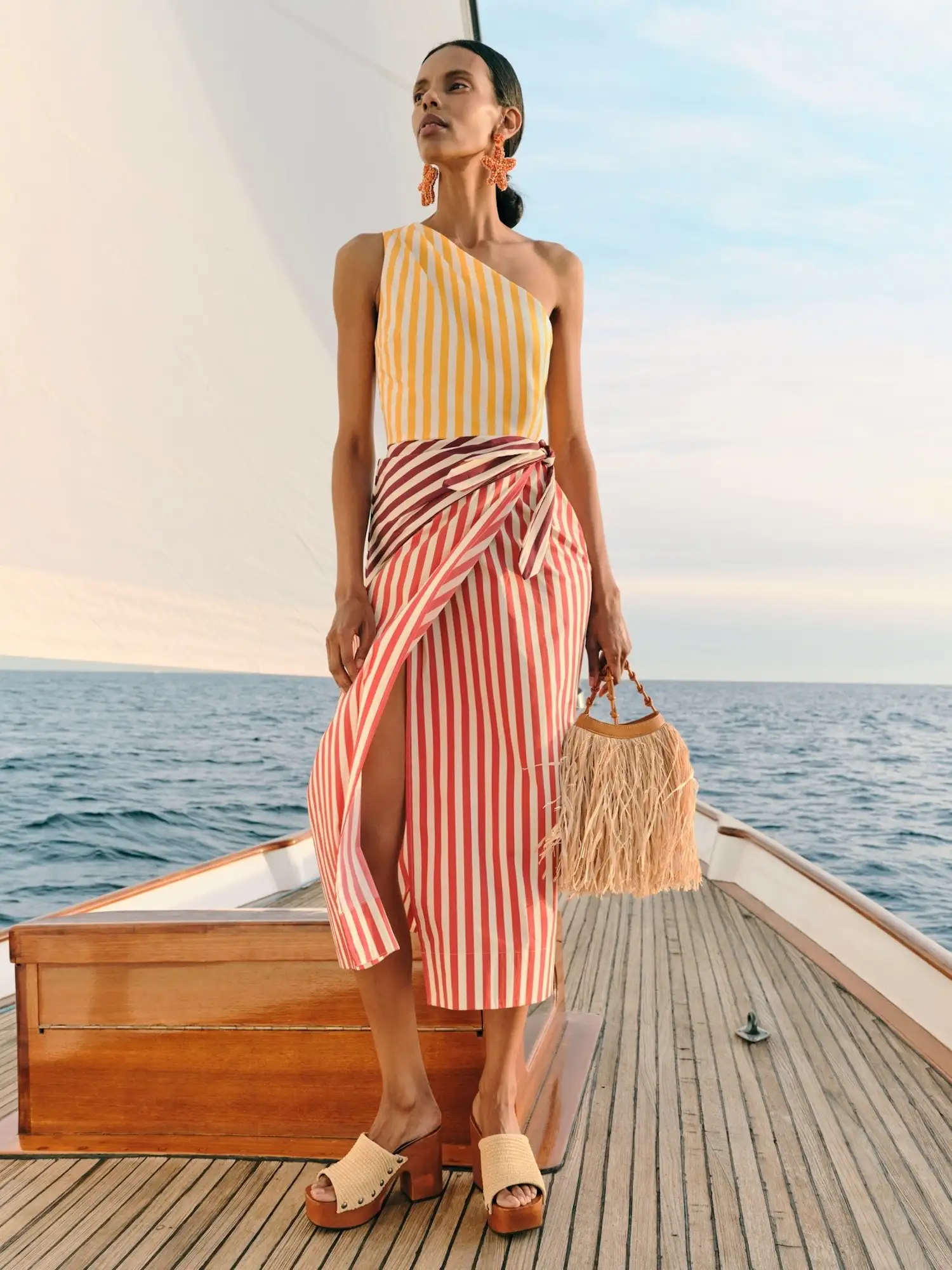 Retro clogs με midi φούστα boho look